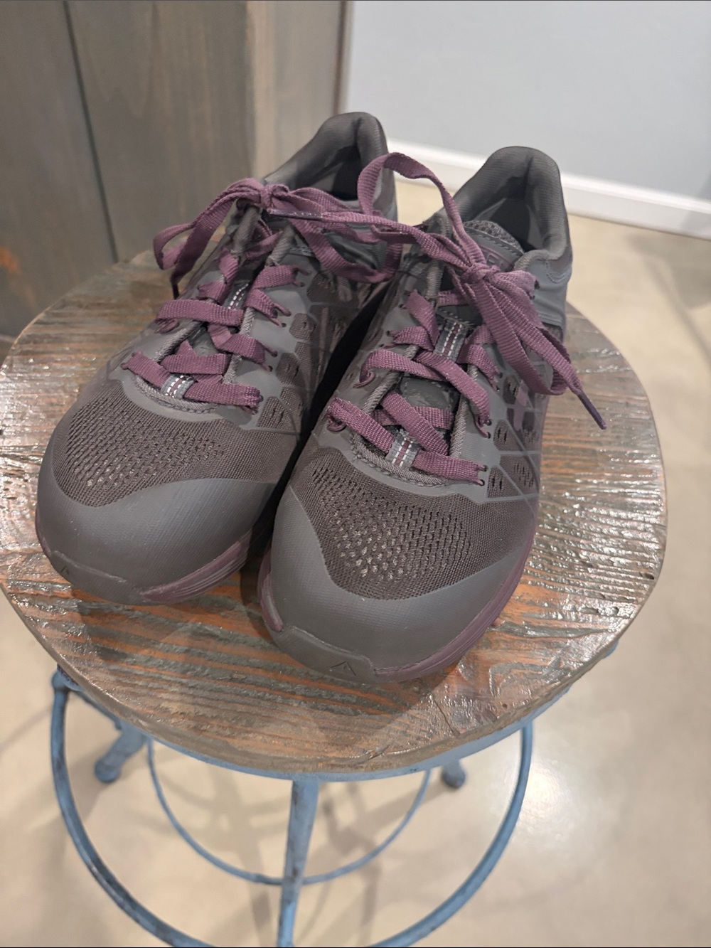 Women's Keen utility Lace-Up Sneakers in Plum Gray